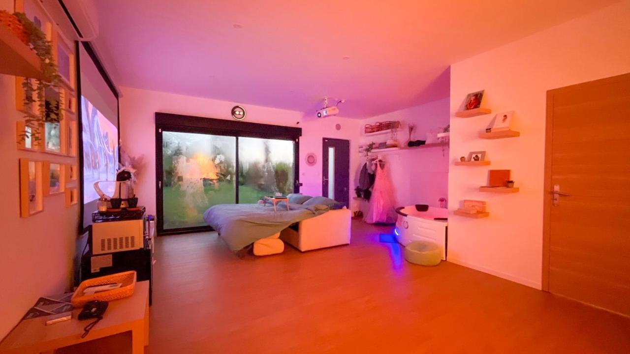 Capsule Nature & Photos - Jacuzzi - Netflix & Home Cinema - Ps5 & Jeu Thun-Saint-Martin Eksteriør billede