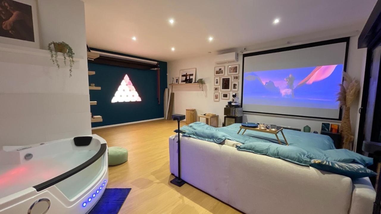 Capsule Nature & Photos - Jacuzzi - Netflix & Home Cinema - Ps5 & Jeu Thun-Saint-Martin Eksteriør billede